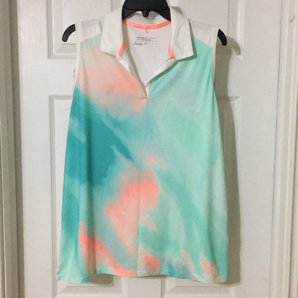 Like new Nike golf shirt size XL